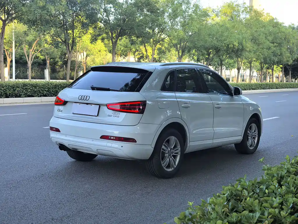 Audi Q3 — миниатюра 5