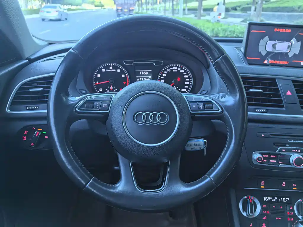 Audi Q3 — миниатюра 13