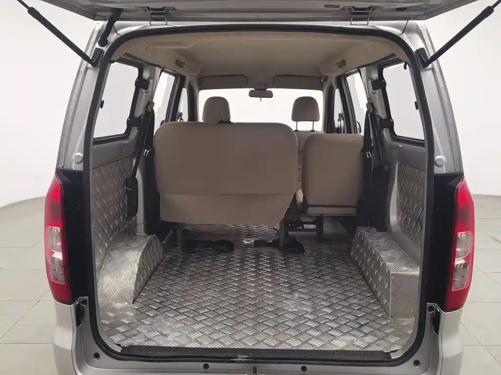 Wuling Hongguang V — миниатюра 16