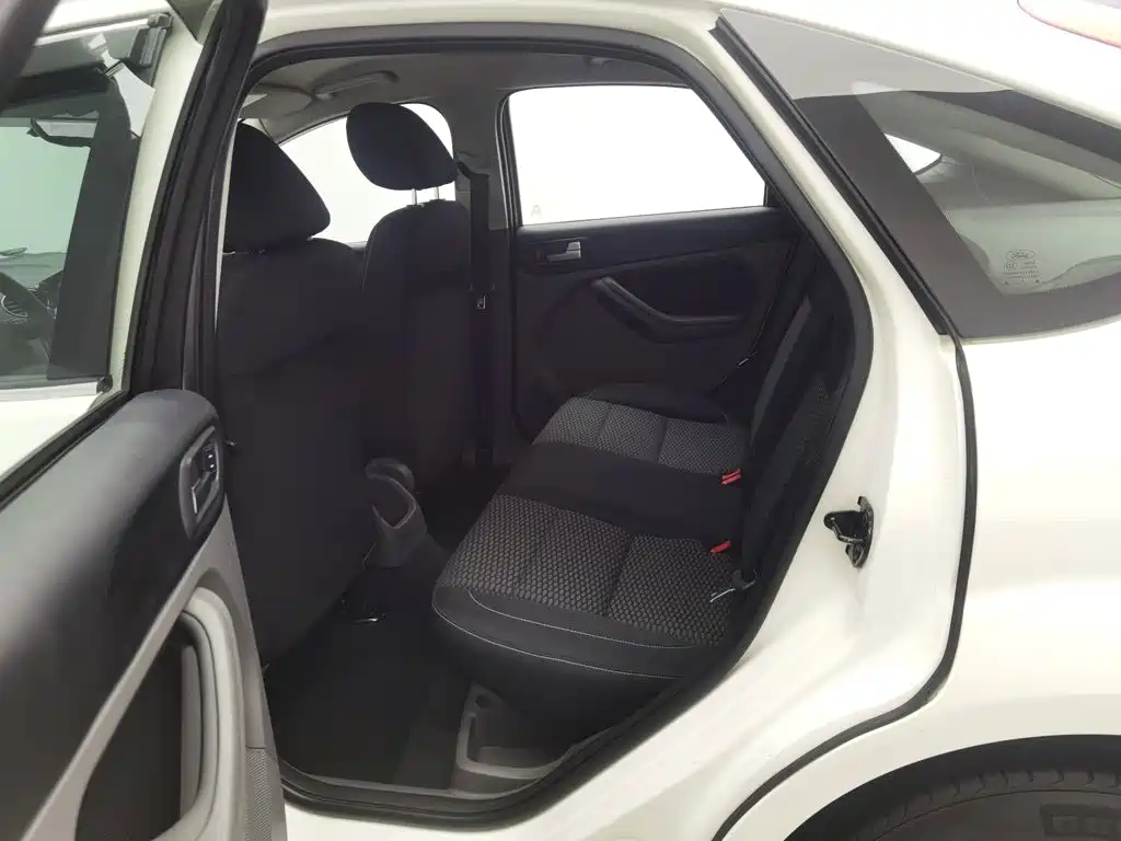 Ford Focus — миниатюра 15