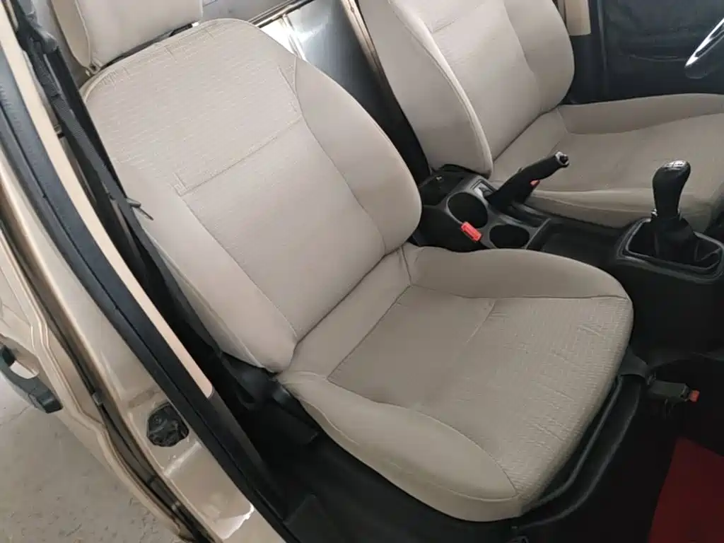 Wuling Rongguang S — миниатюра 25