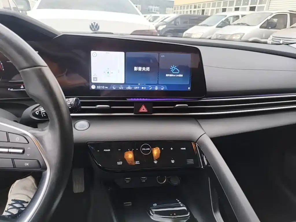 Hyundai Elantra — миниатюра 13