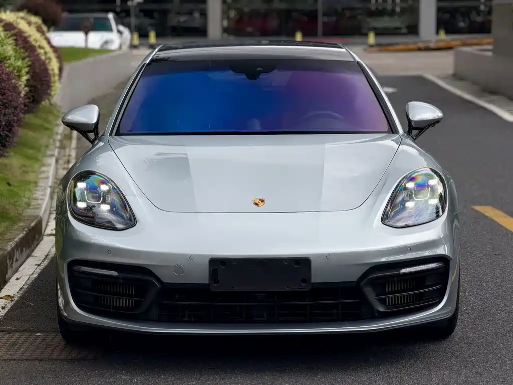 Porsche Panamera — миниатюра 2