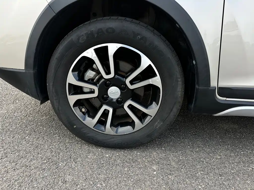 Geely Vision X3 — миниатюра 20