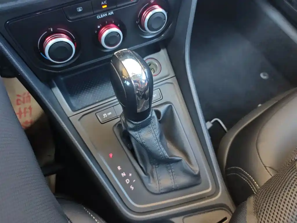 Volkswagen Lavida — миниатюра 14