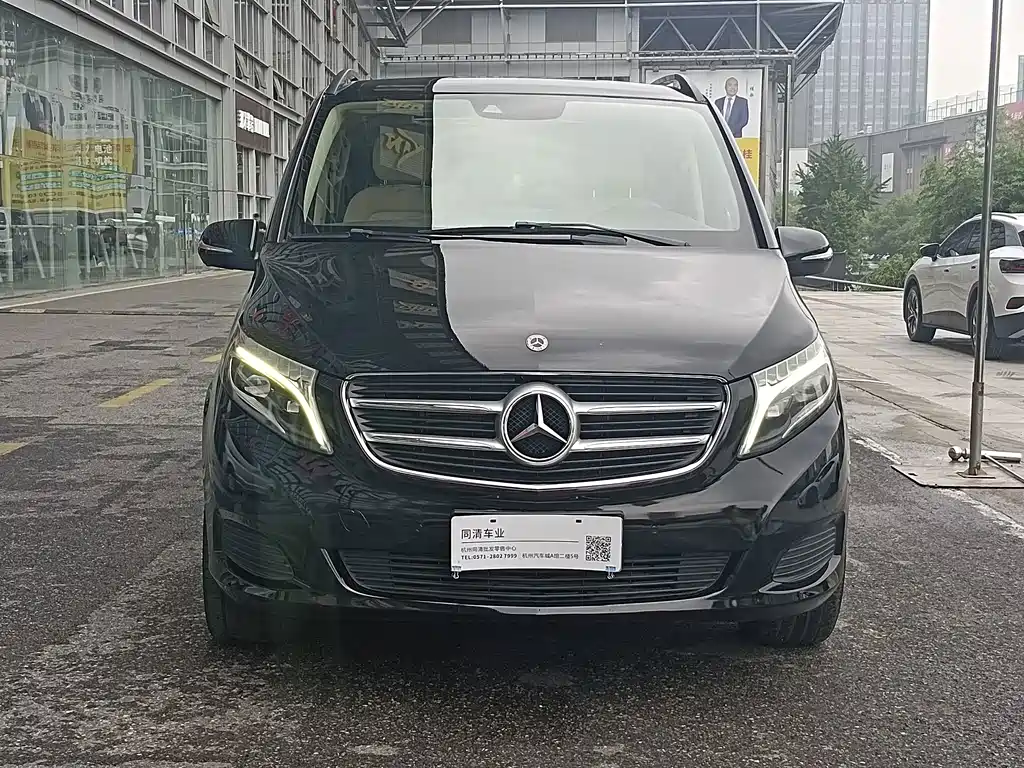 Mercedes-Benz V-Class — миниатюра 2