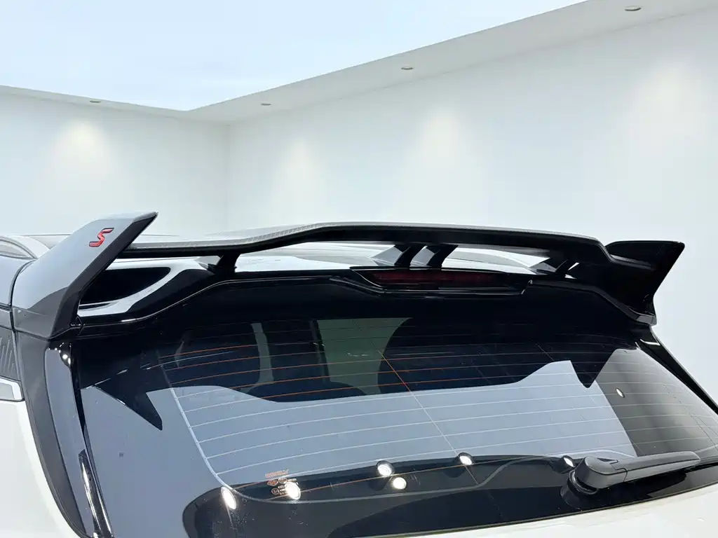 Geely Binyue — миниатюра 15