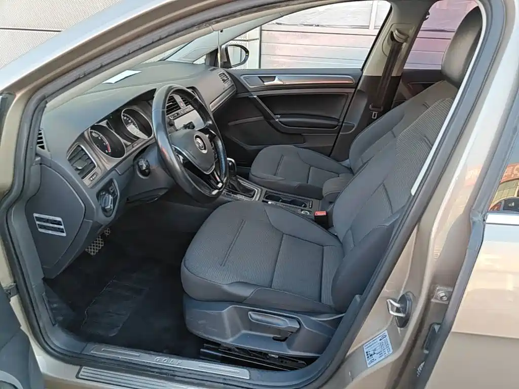 Volkswagen Golf — миниатюра 15