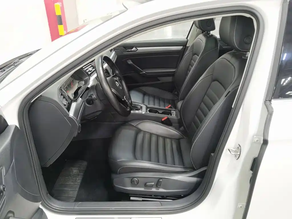 Volkswagen Lamando — миниатюра 10