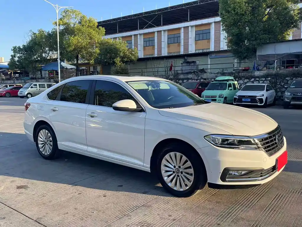 Volkswagen Lavida — миниатюра 3