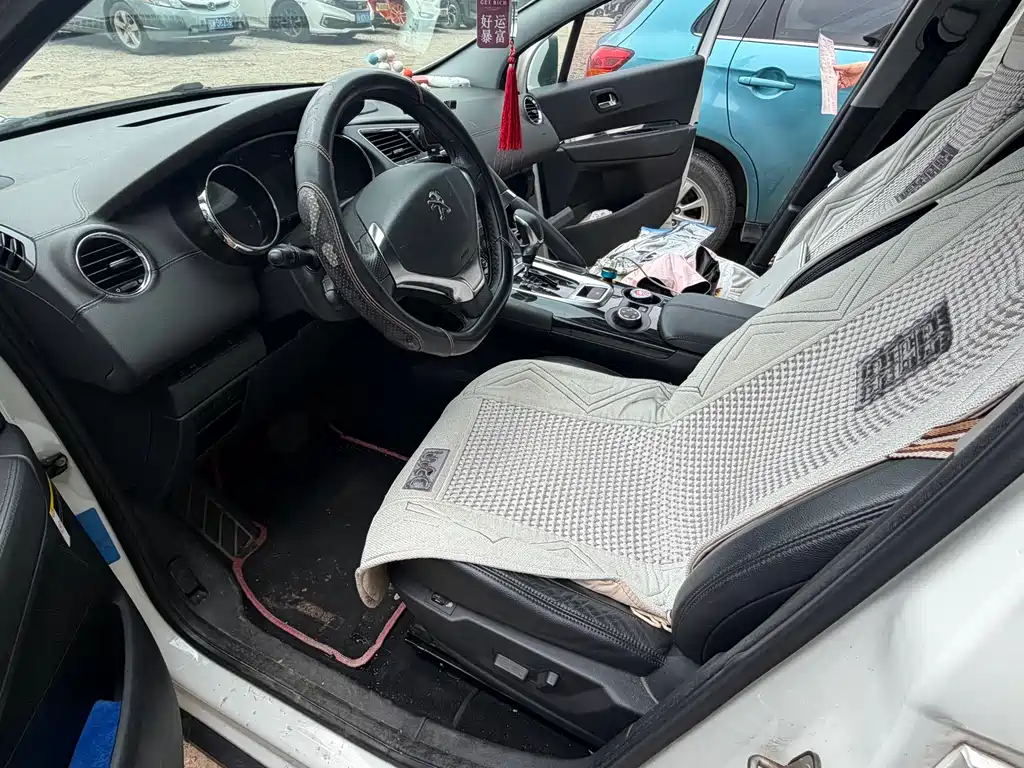 Peugeot 3008 2013 1.6THP AT