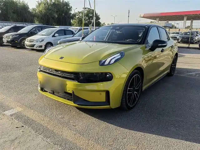 2020 Lynk & Co 03
