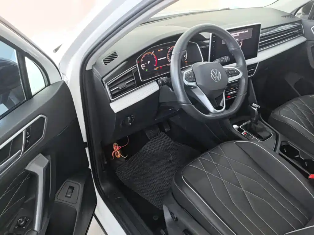 Volkswagen Tiguan L — миниатюра 16