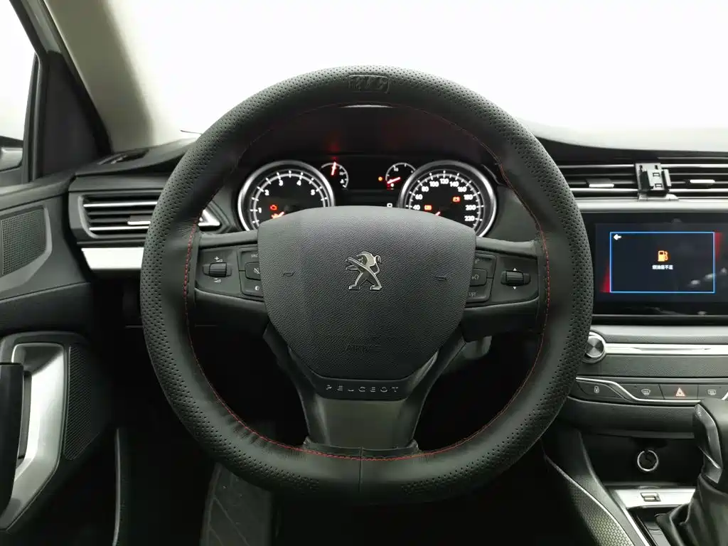 Peugeot 408 — миниатюра 11