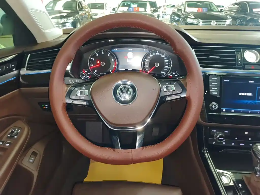 Volkswagen Phideon — миниатюра 11