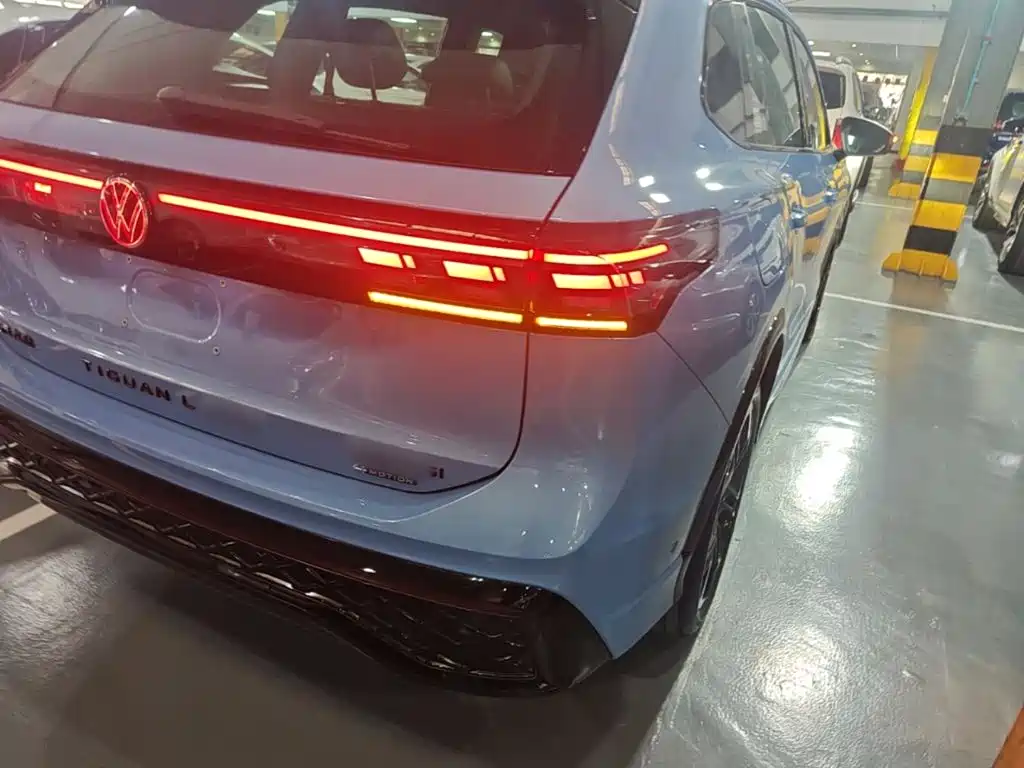 Volkswagen Tiguan L — миниатюра 8