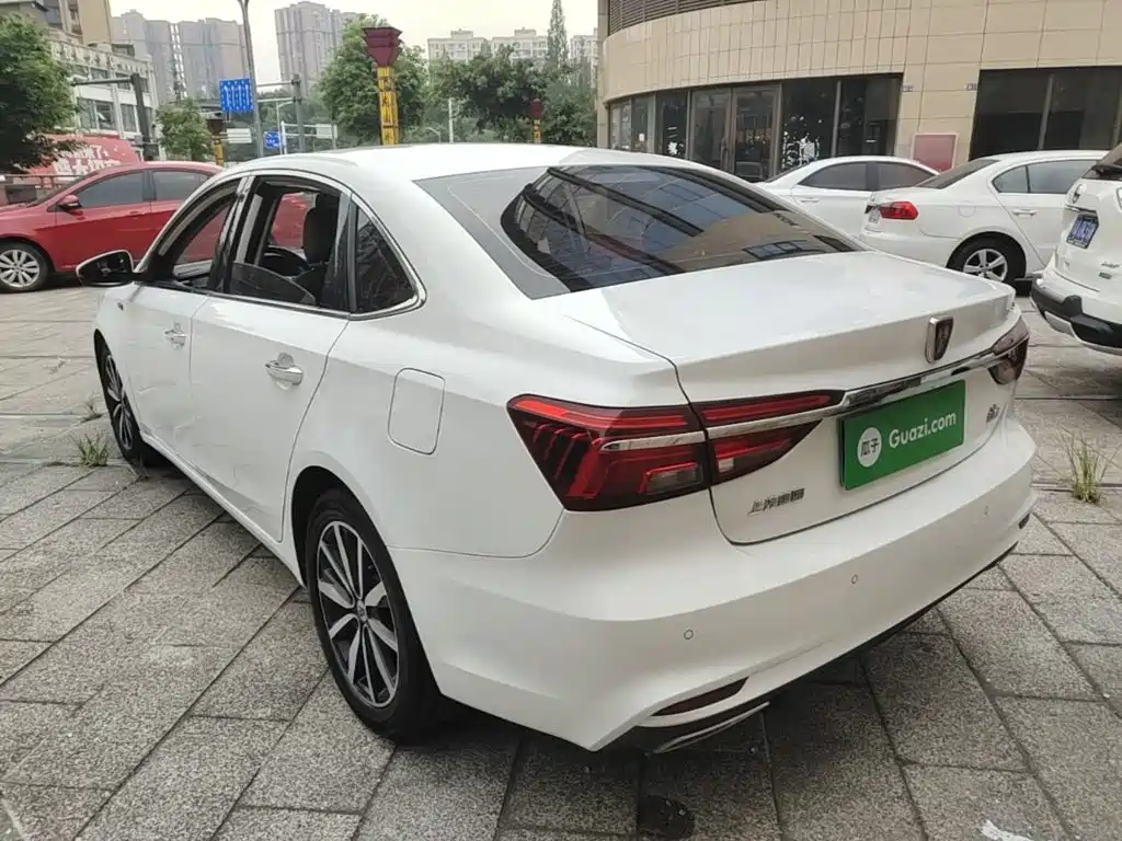 Roewe i6 Classic — миниатюра 5
