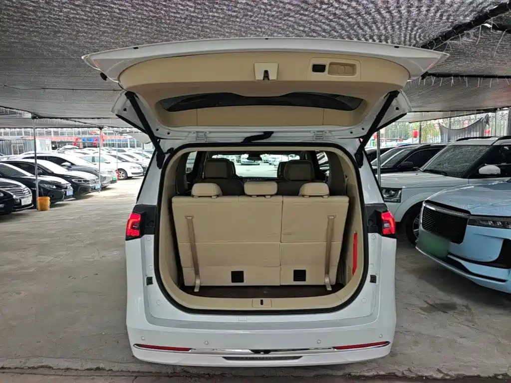 Buick GL8 Hybrid — миниатюра 19