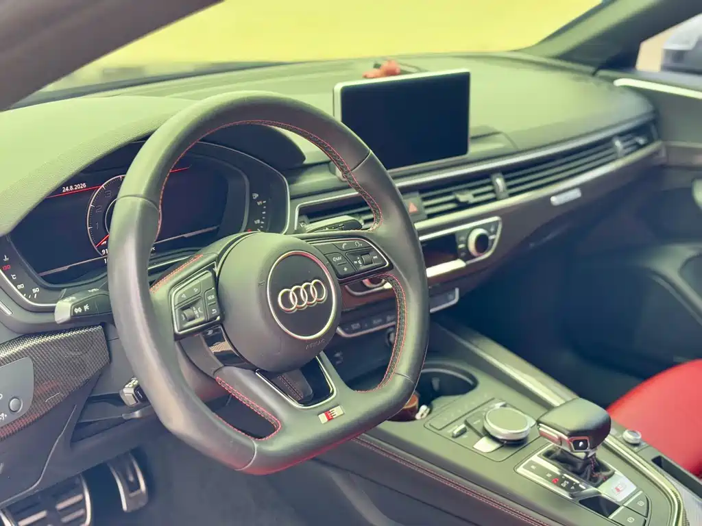Audi S5 — миниатюра 5