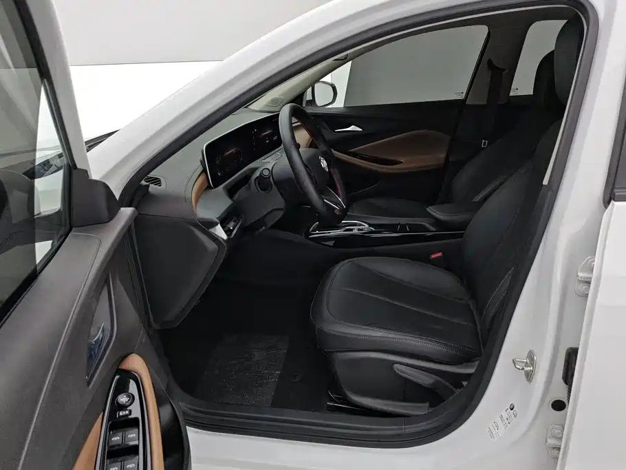 Buick Verano — миниатюра 8