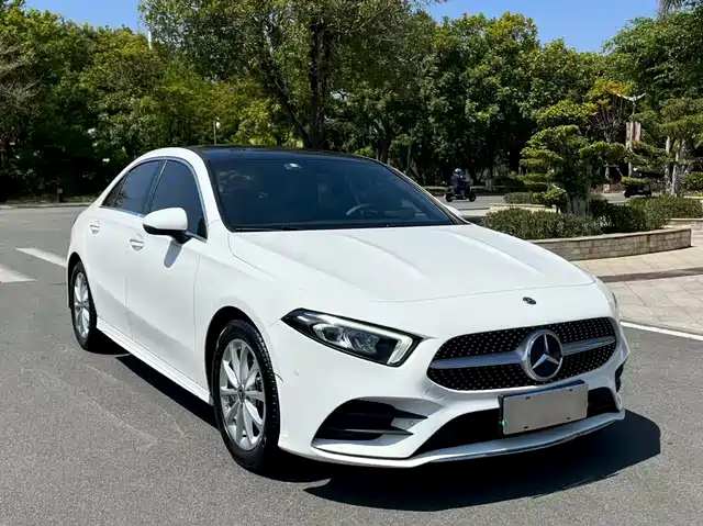MERCEDES-BENZ A CLASS