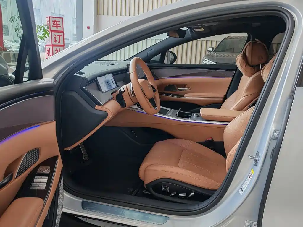 BYD Han L — миниатюра 11