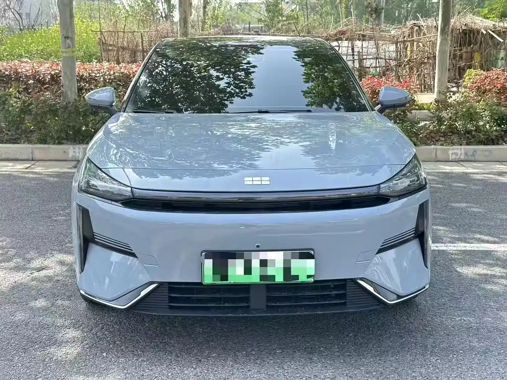 Geely Galaxy Galaxy L6 L6 2025 EM-i 140km +