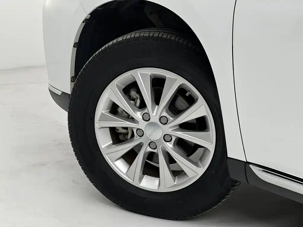 Haval M6 — миниатюра 24
