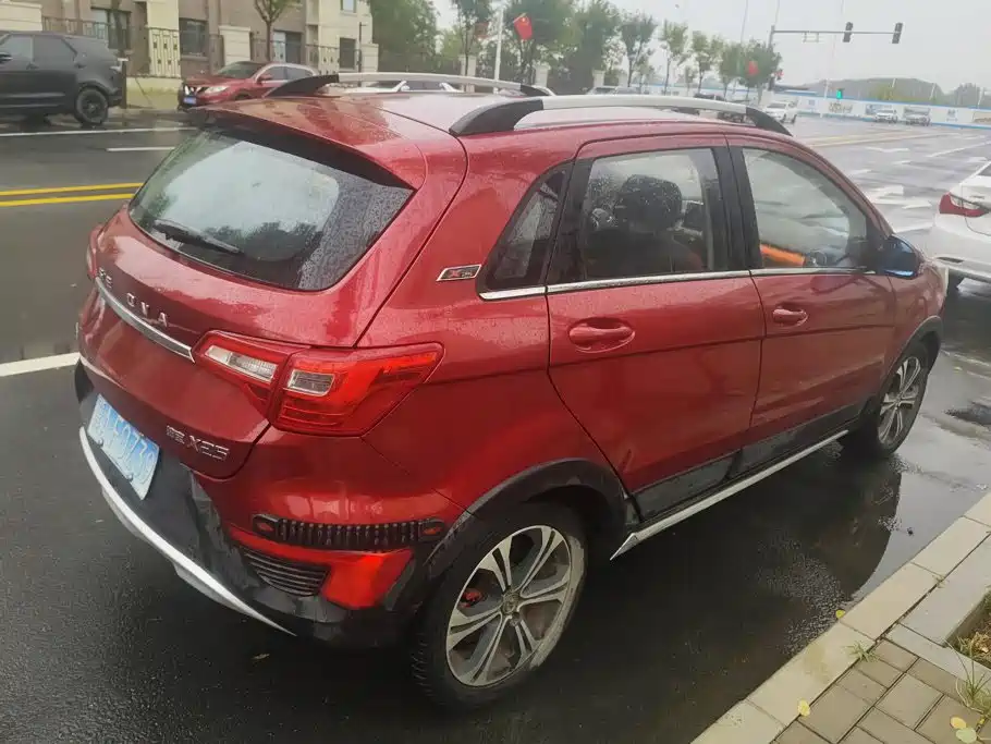 BAIC Senova X25 — миниатюра 3