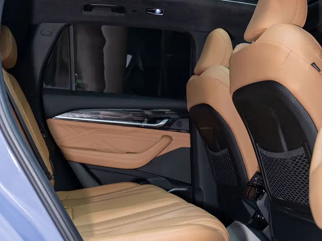 Geely Xingyue L EREV — миниатюра 13
