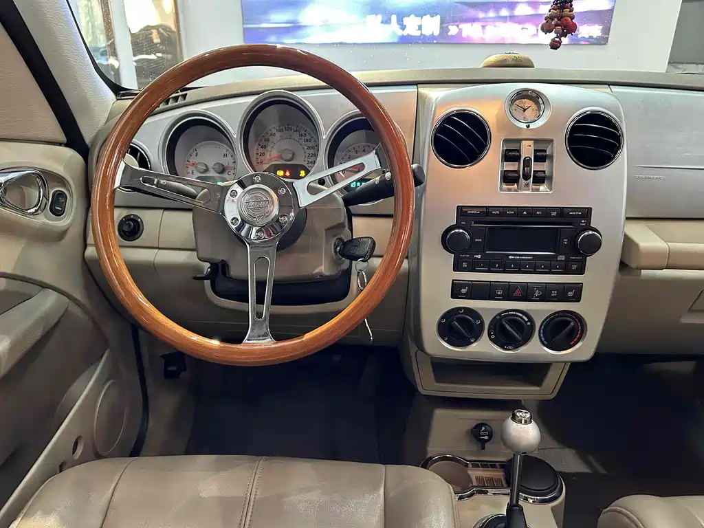 Chrysler PT Cruiser — миниатюра 8