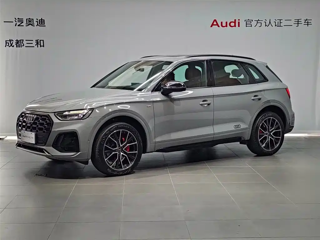 奥迪Q5L 2025款 45 TFSI 豪华动感型 2025
