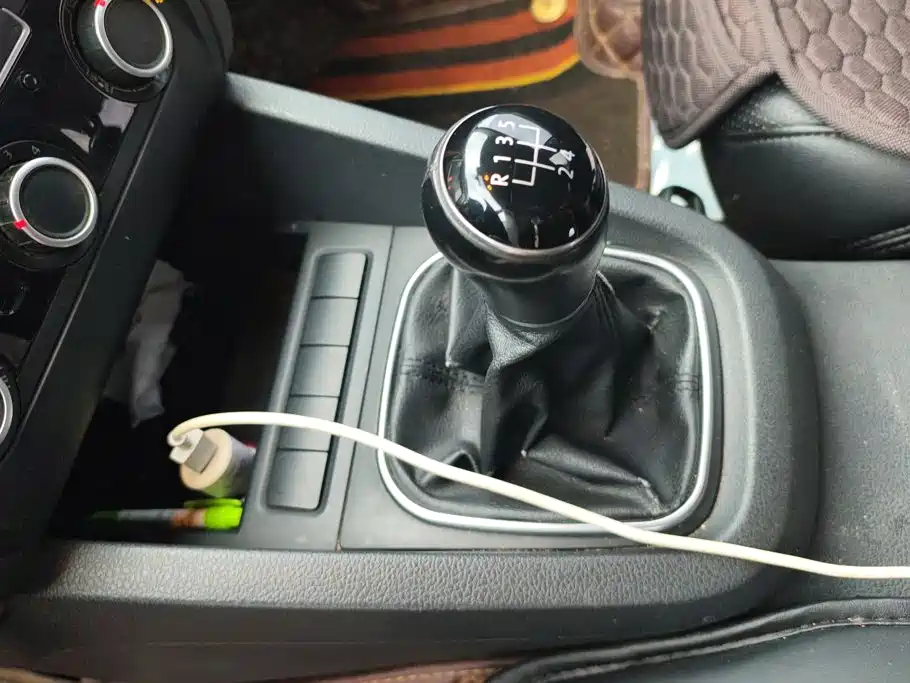 Volkswagen Sagitar — миниатюра 16