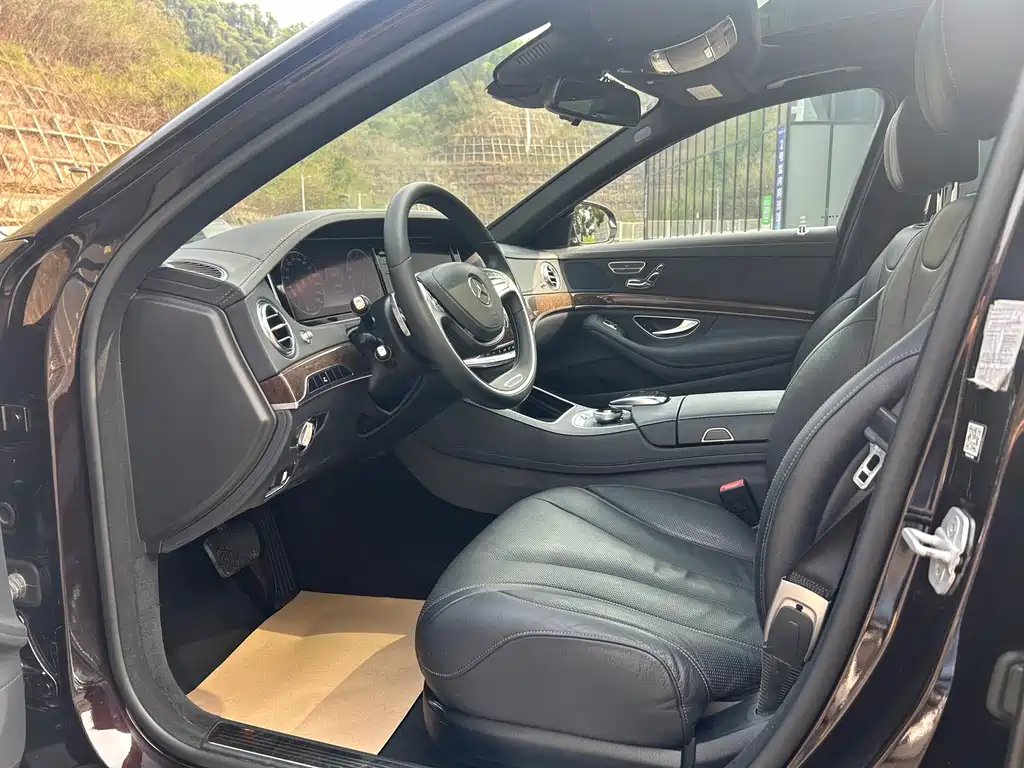Mercedes-Benz S-Class — миниатюра 22