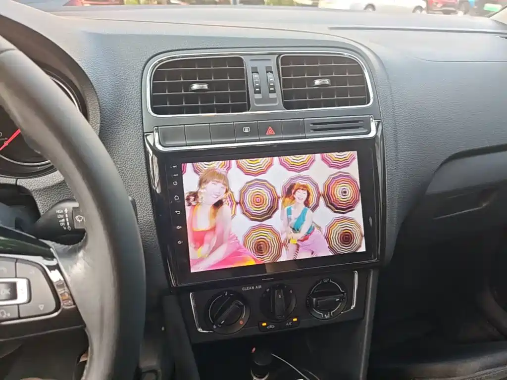 Volkswagen Polo — миниатюра 13
