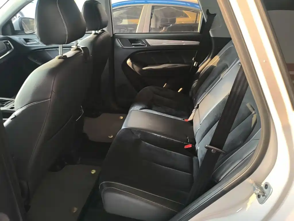 Roewe RX5 New Energy — миниатюра 17