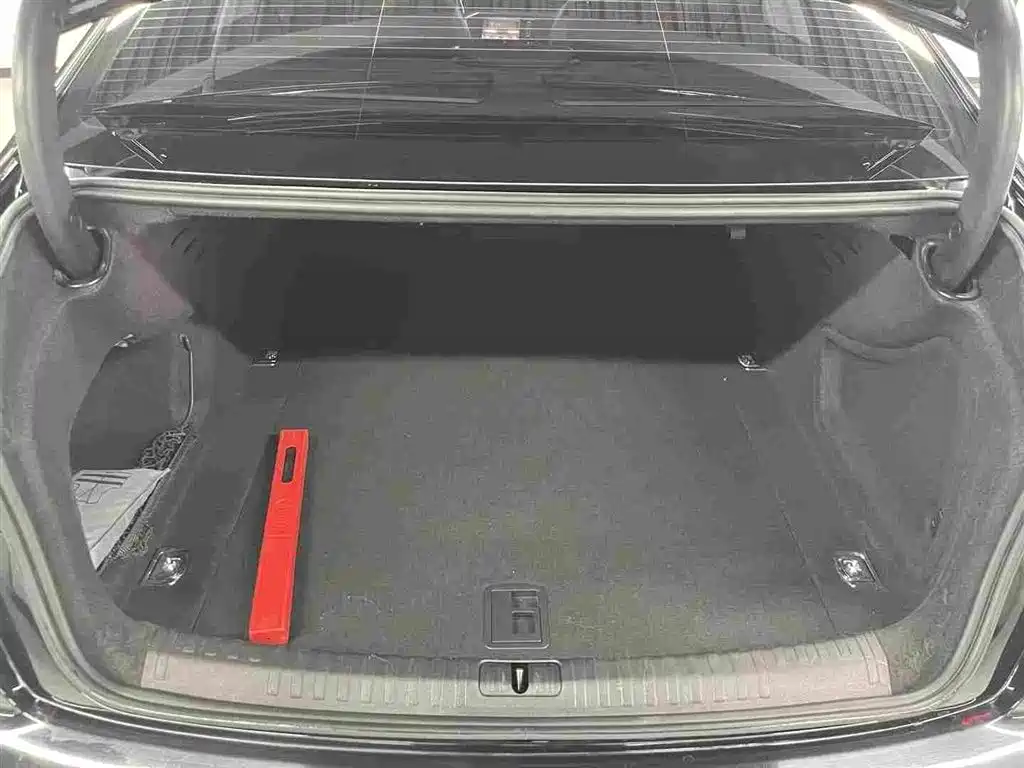 Audi A6L — миниатюра 6