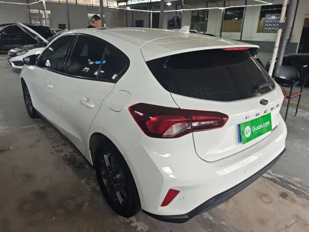 Ford Focus — миниатюра 5