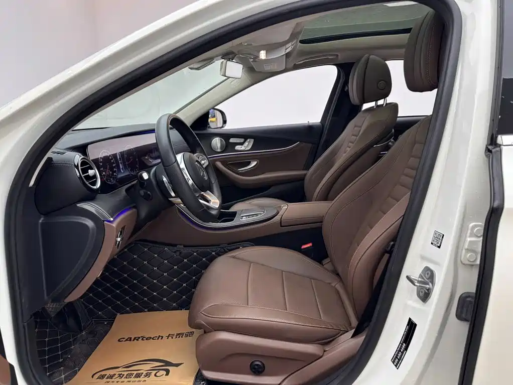Mercedes-Benz E-Class — миниатюра 8