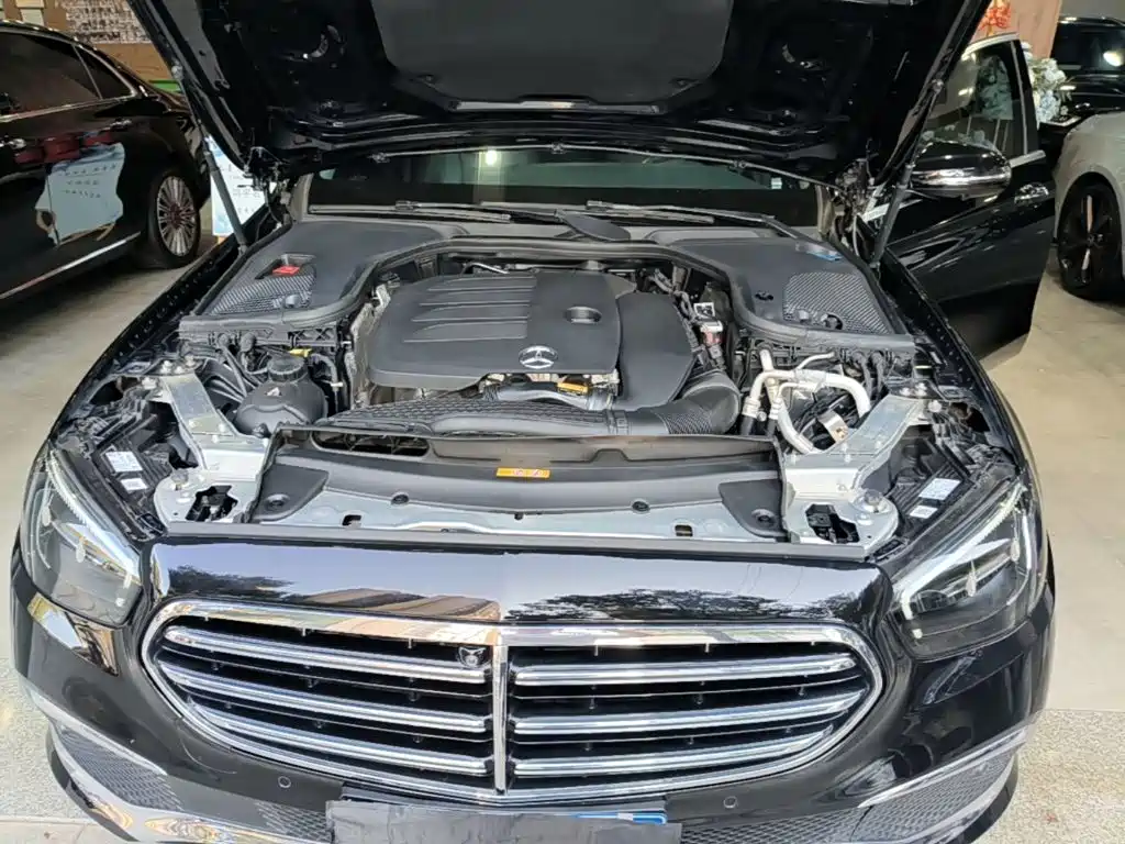 Mercedes-Benz E-Class — миниатюра 20