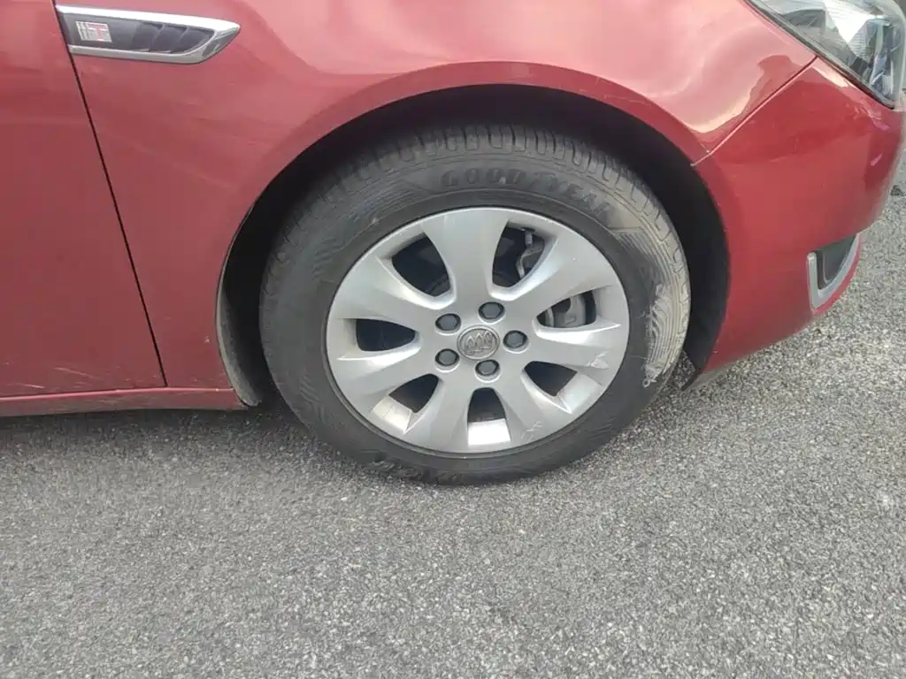Buick Regal — миниатюра 12