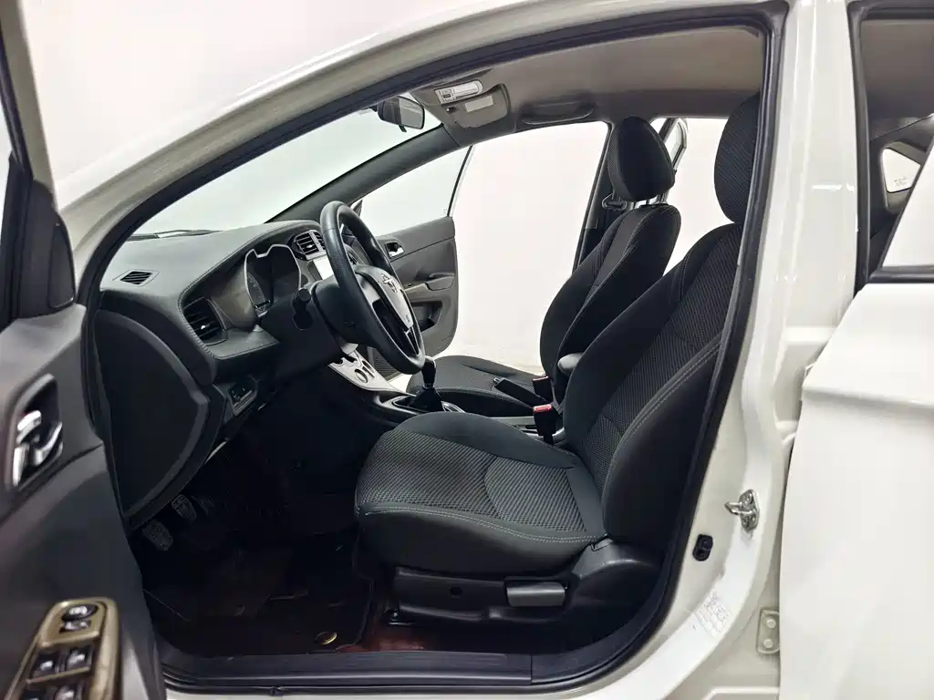 Haima Haima M3 — миниатюра 10