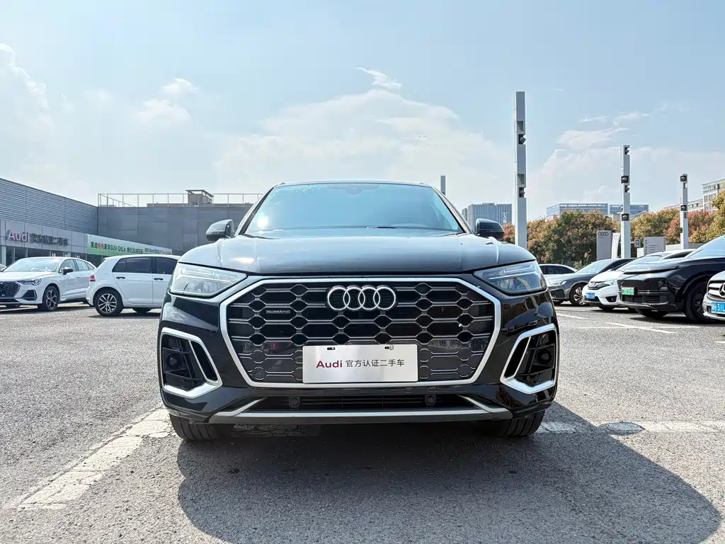 Audi Q5L — миниатюра 2