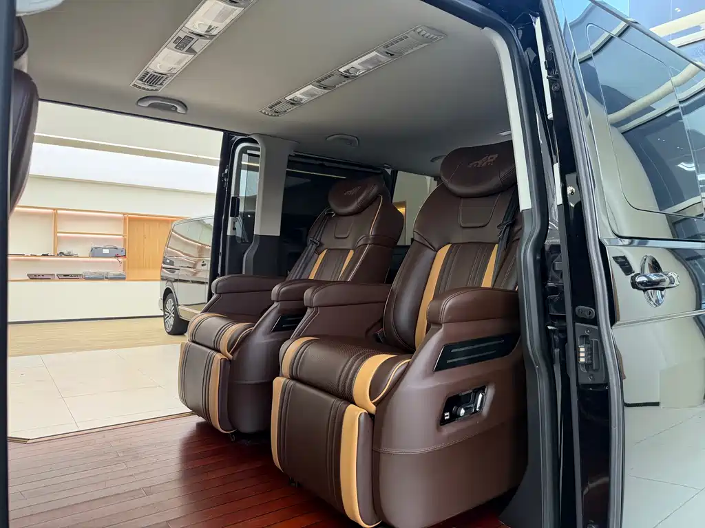 Volkswagen Caravelle — миниатюра 19