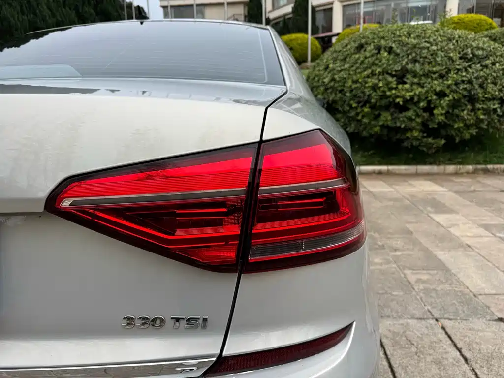 Volkswagen Passat — миниатюра 9
