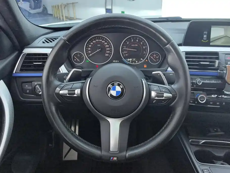 BMW 3 Series — миниатюра 15