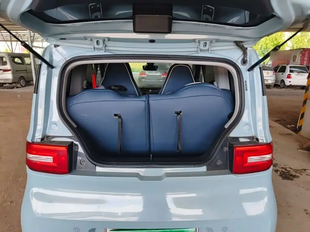 Wuling MINIEV — миниатюра 19