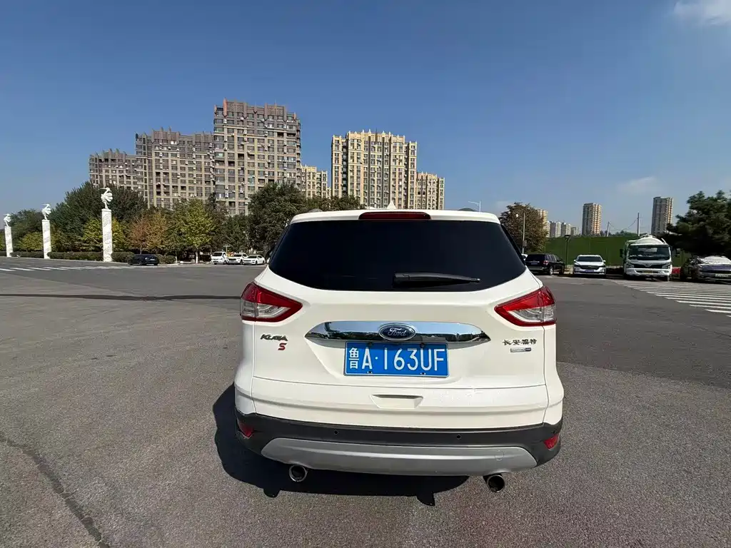 Ford Kuga — миниатюра 8