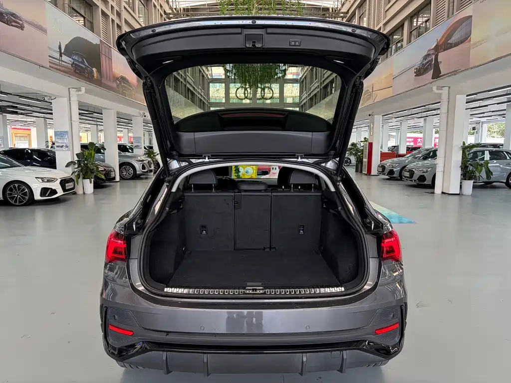 Audi Q3 Sportback — миниатюра 7