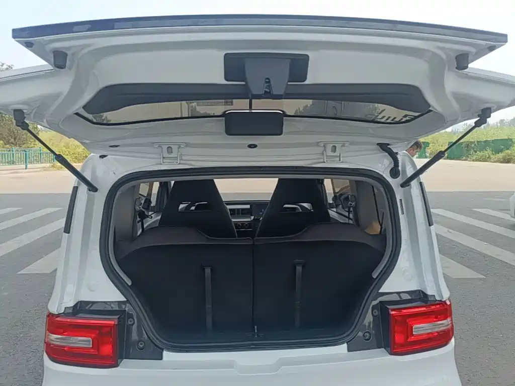 Wuling MINIEV — миниатюра 19